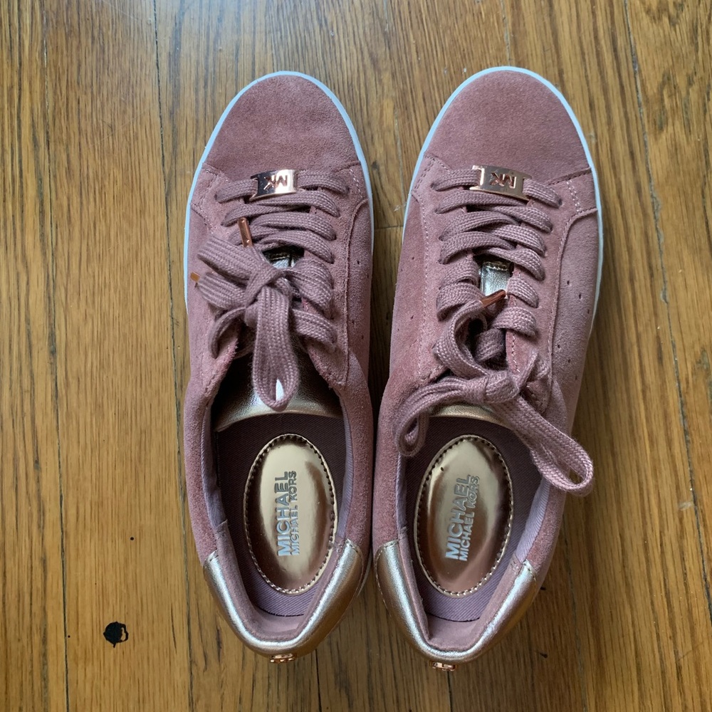 Authentic Michael Kors Shoes in Rose Gold/Mauve 5M - Picture 3 of 7